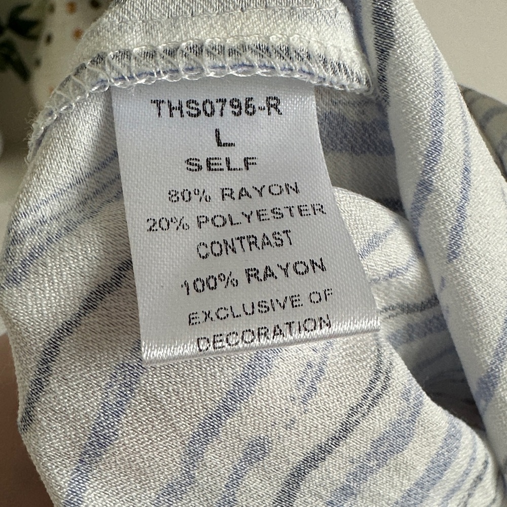 THML Red and Blue Patterned Top - image 8